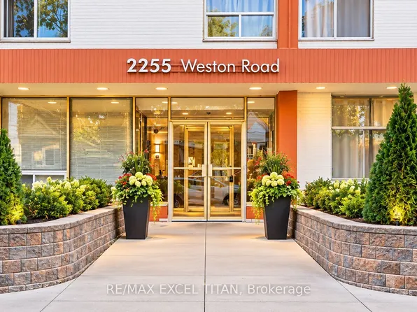 2255 Weston Rd, Toronto, ON