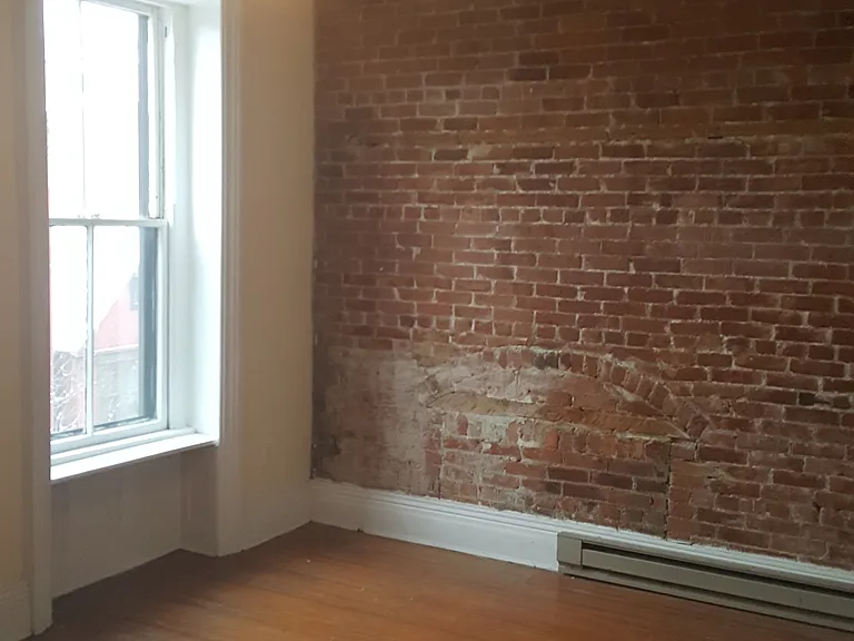 4 Irving Pl #3 — Photo 2