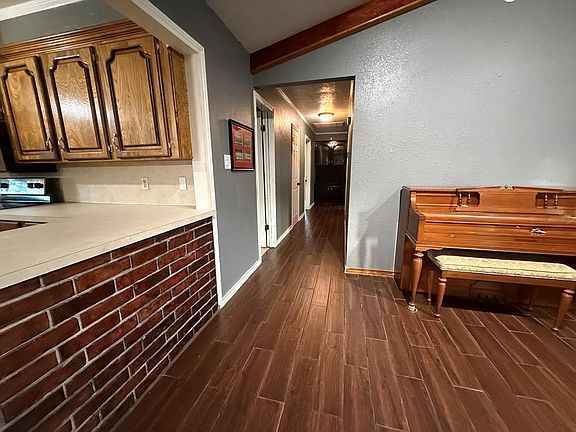 3rd image of 6108 Pebble Brook Dr