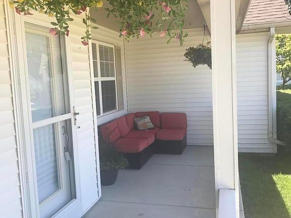 2nd image of 2530 E Pine Ln