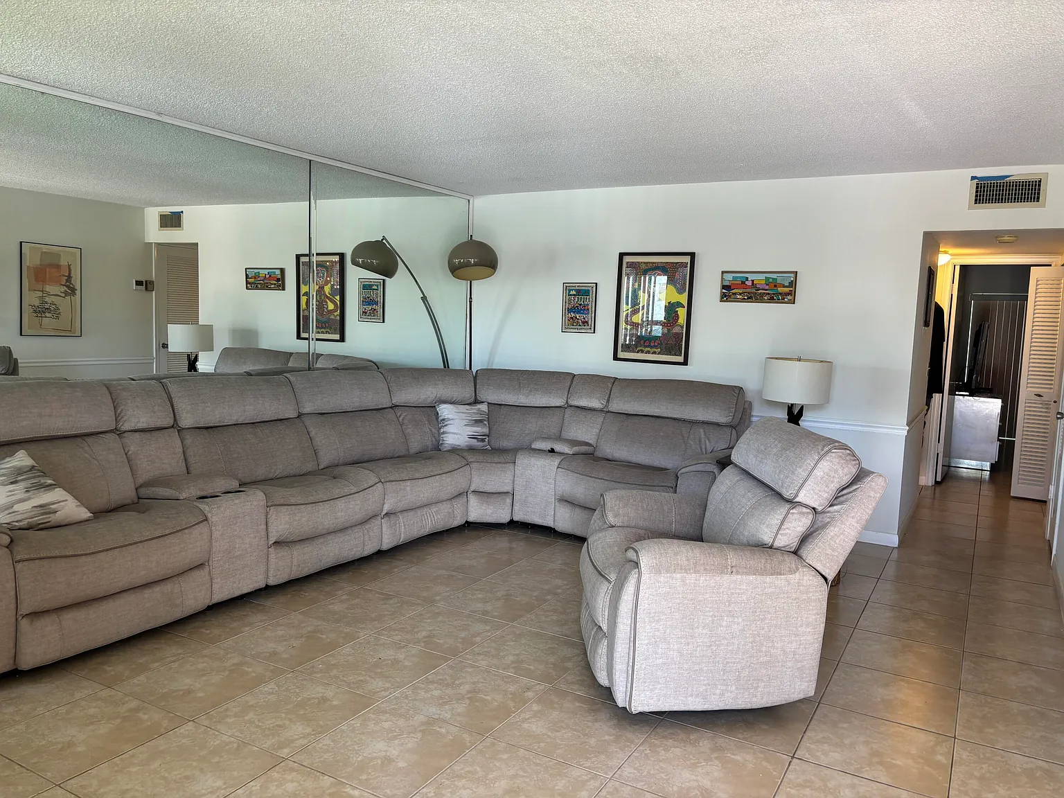 2 bed, 2.0 bath, 1062 sqft, $1,850 — Photo 2