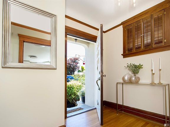 4th image of 337 Kensington Way