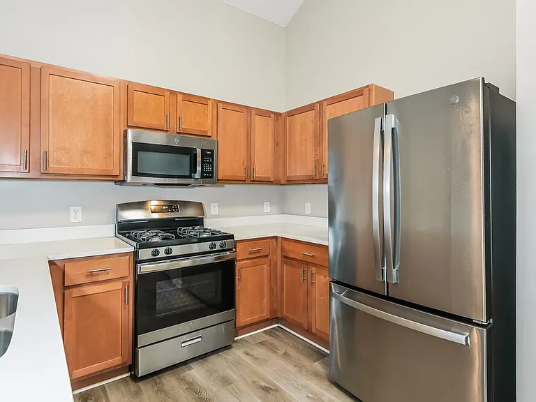 3116 Baywood Ct — Photo 7