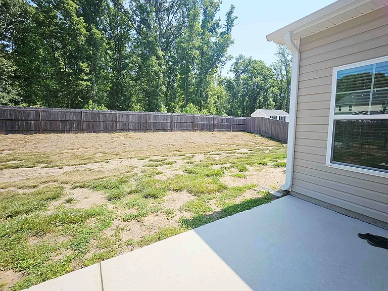 5790 Highland Grove Dr — Photo 28