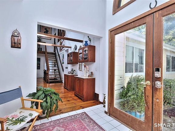 4th image of 33 Birch Hill Road