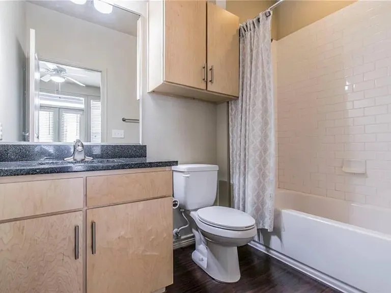 2606 Wilson St #1204 — Photo 9