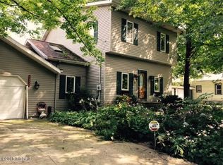 58839 Long Lake Rd, Colon, MI 49040