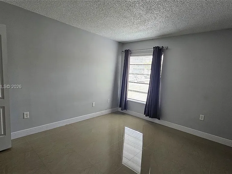 5800 SW 127th Ave #2103 — Photo 11