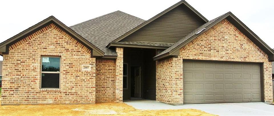 2nd image of 2107 Stonegate Blvd