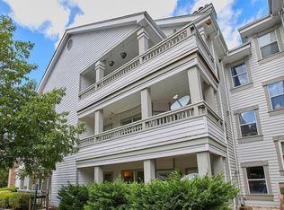 4405 Fair Stone Dr APT 102, Fairfax, VA 22033