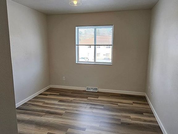 4th image of 1813 N 11th Ave APT 8