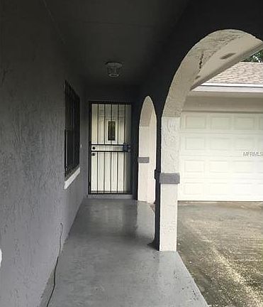 4th image of 3164 Knottypine Ave