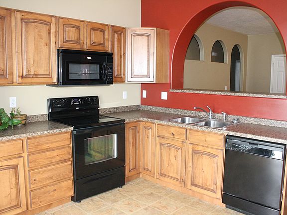 1134 York - 02 Kitchen_03182015