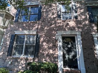 1-114 Castleview Dr, Mc Kees Rocks, PA 15136