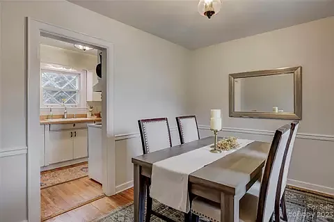 3929 Selwyn Ave — Photo 13