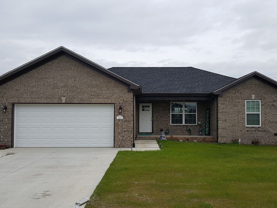 1st image of 322 Paige Ave