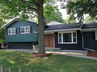 635 Lasalle Blvd, Lansing, MI 48912