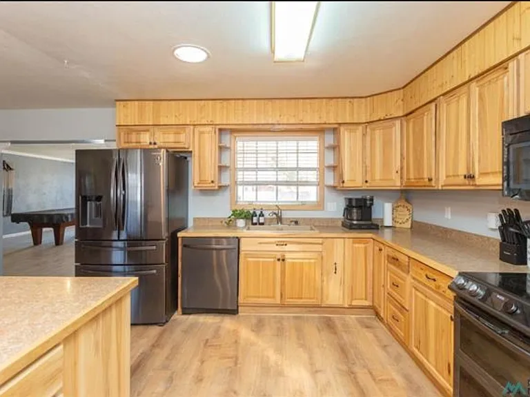 1403 S Bonita Dr — Photo 9