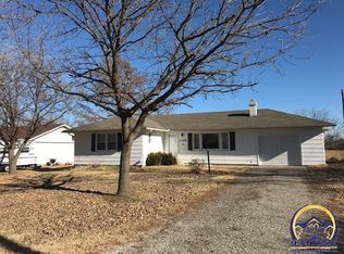 1018 Weaver St, Emporia, KS 66801