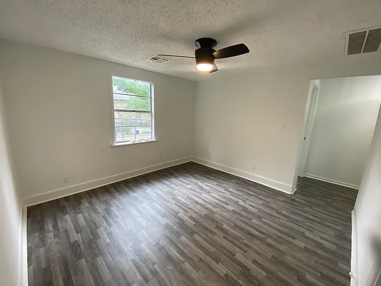 2310 Santa Maria St — Photo 2