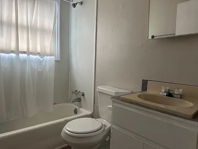 1015 Richland St #A — Photo 6