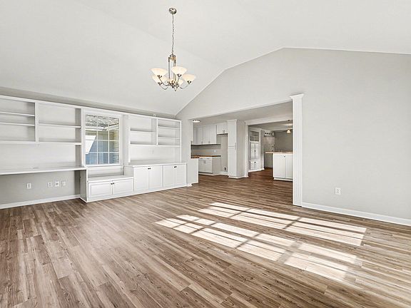 5th image of 2113 James Slaughter Rd