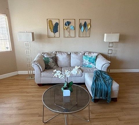 5th image of 33450 Walham Rise