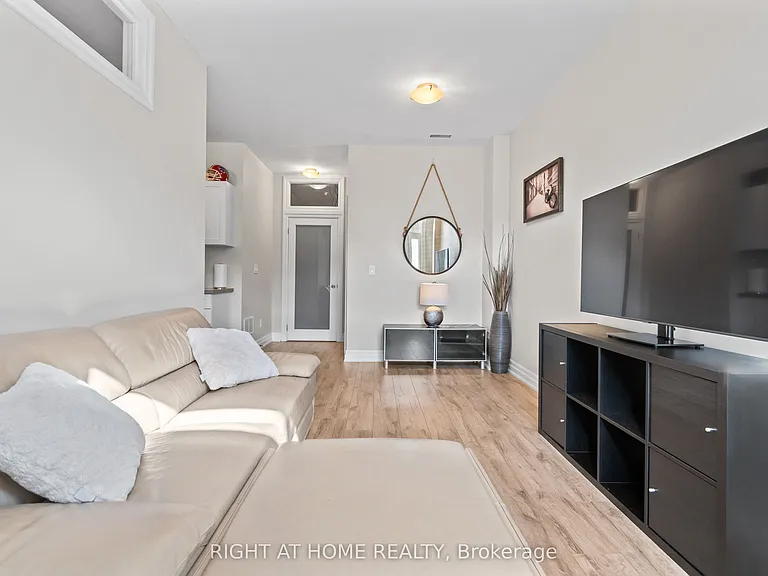 91B Evans Ave — Photo 41