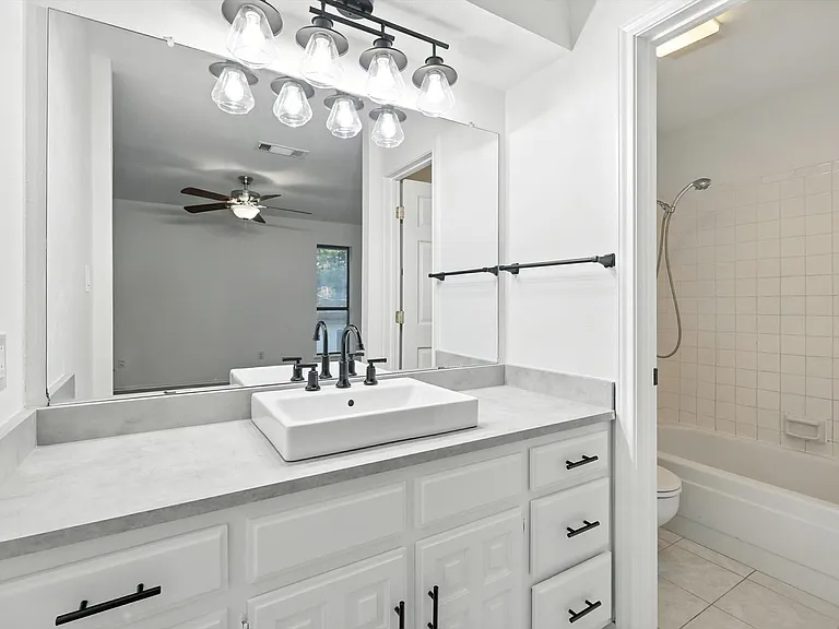 2902 Panhandle Dr — Photo 14