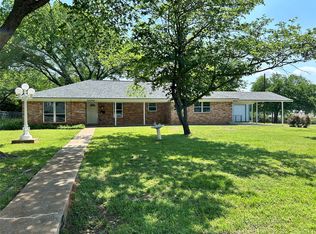 500 Curtis Rd, Burleson, TX 76028