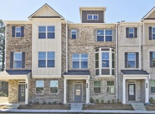 600 Amarante Cir, Lawrenceville, GA 30046
