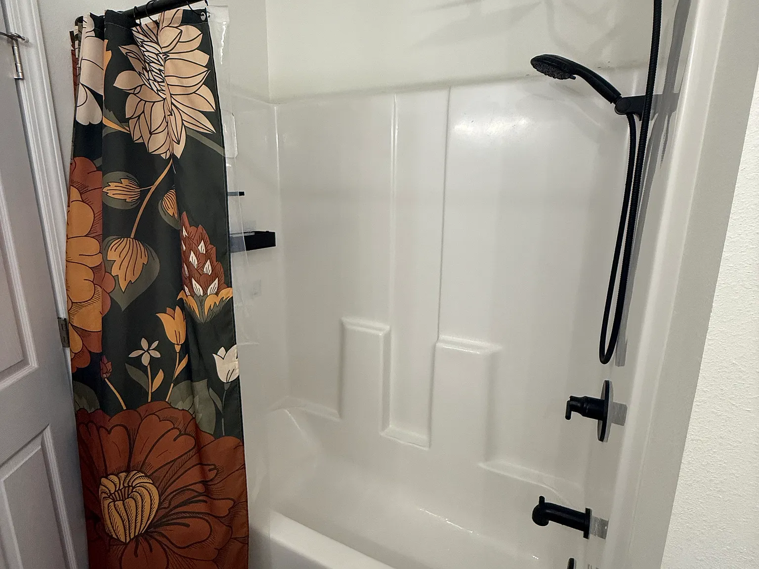 4624 Dove Way — Photo 3