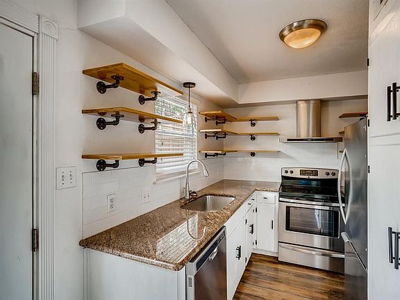 4th image of 7914 Mullen Dr APT 3