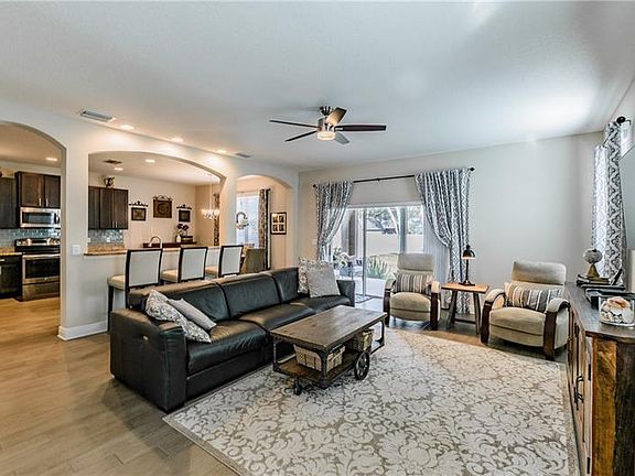 3rd image of 3407 W Bay Ave