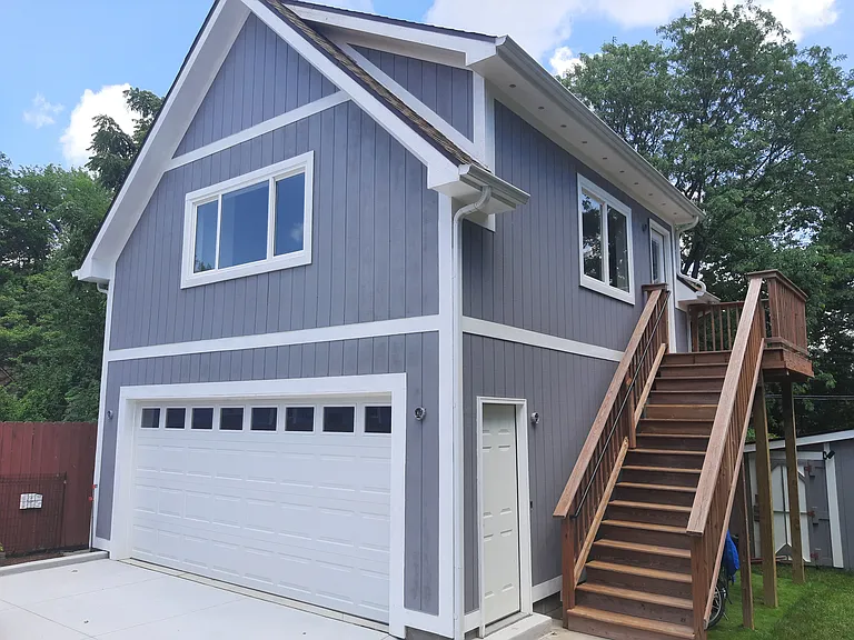 305 Burwood Ave — Photo 1