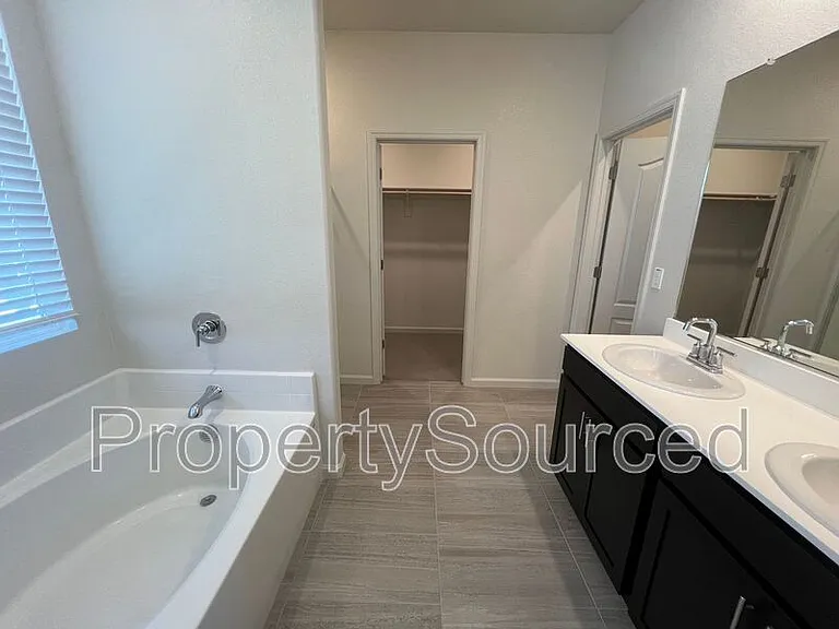 2957 Mokelumne Ct — Photo 28
