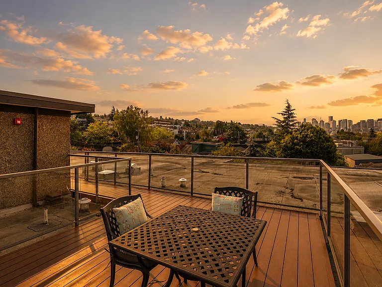 Minor Tower Apartments - Located in Eastlake — Photo 136