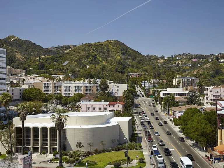 The Avenue Hollywood — Photo 16