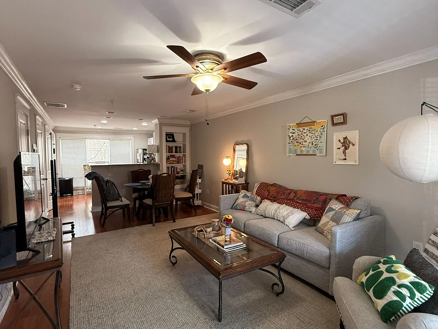 2 bed, 2.5 bath, 1168 sqft, $1,600 — Photo 2