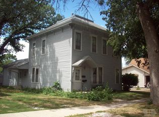 427 1st Ave SW, Le Mars, IA 51031