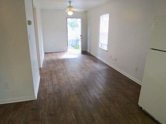 2nd image of 706 N Coulter Dr #B