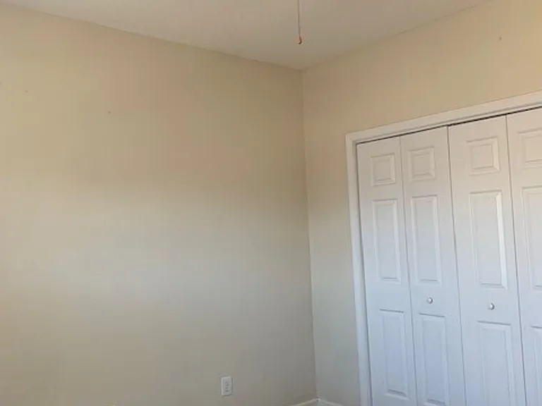 150 Wexford Dr #204 — Photo 2