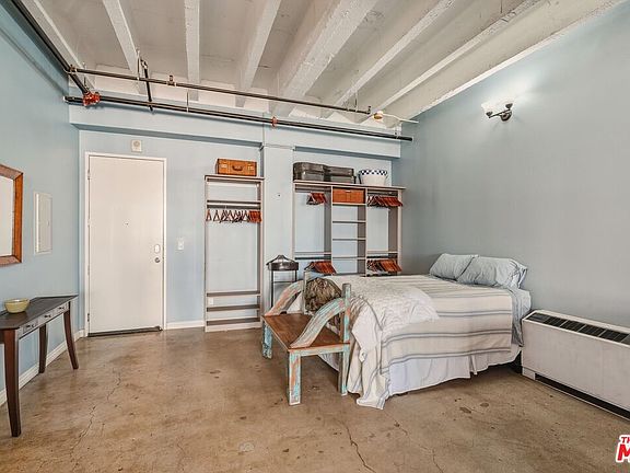 5th image of 312 W 5th St APT 1101