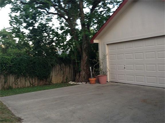 4th image of 1914 18th Ave N