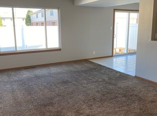 145 E Division St, Manteno, IL 60950