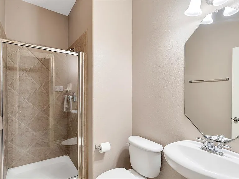 13019 Chandler Chase Ct — Photo 20