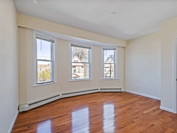 77 Tonnele Ave #A, Jersey City, NJ 07306