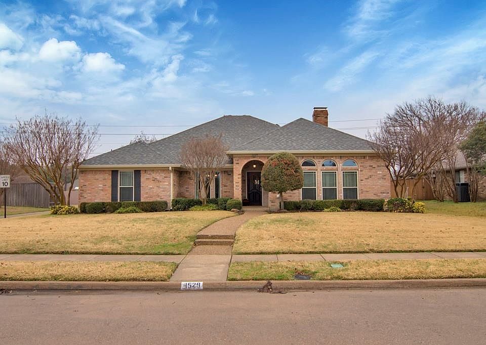 1st image of 1529 Tawakoni Ln