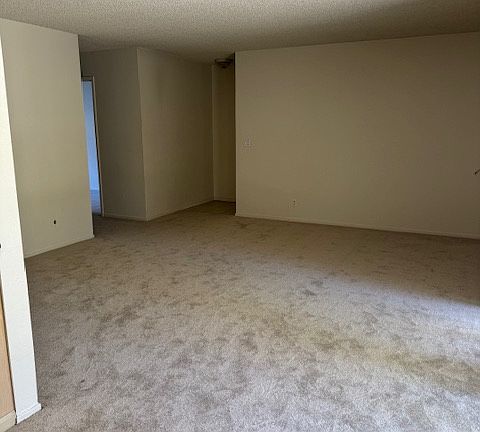 4th image of 936 Kiely Blvd Unit G
