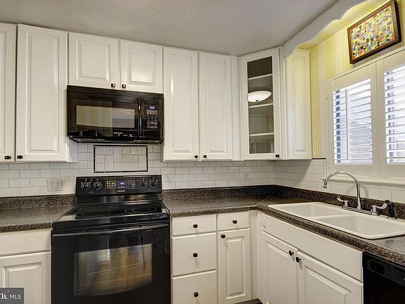 5th image of 231 Canal Park Dr Unit A-200